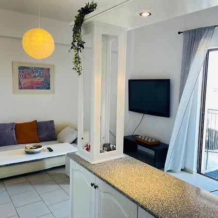 Akrata V Apartment エクステリア 写真